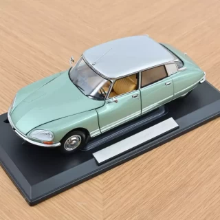 Citroën DS 23 Pallas 1972 Grün metallisiert - 400St Norev 1:18 Metallmodell